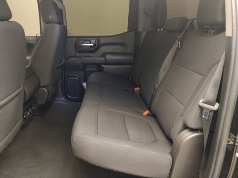 Used 2022 Chevrolet Silverado 1500 LT AWD/4WD image 18