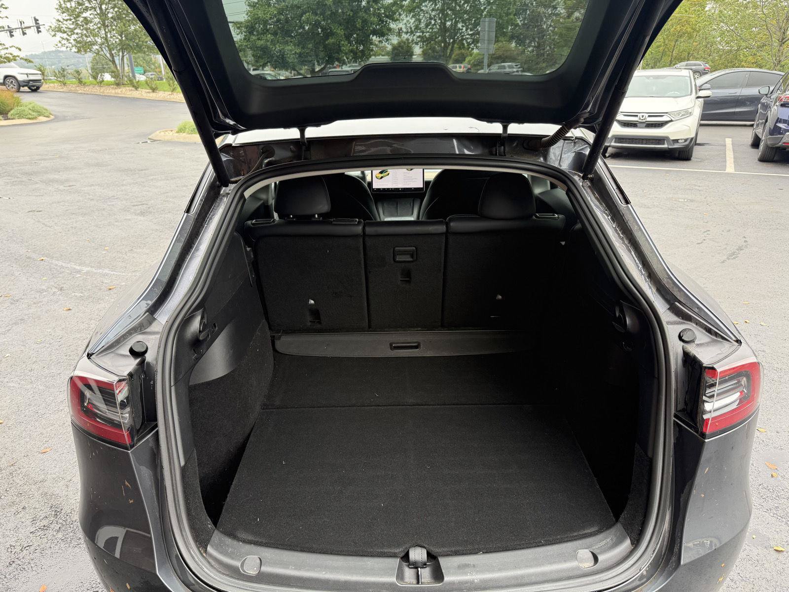 Used 2022 Tesla Model Y Performance AWD/4WD image 8