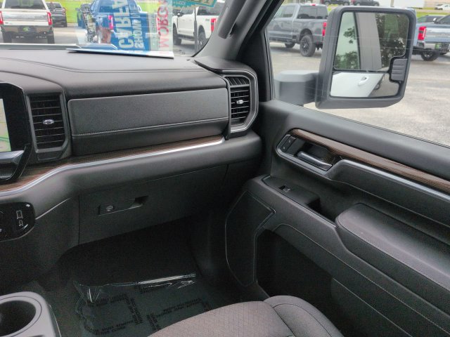 Used 2025 Chevrolet Silverado 2500 LT w/ Convenience Package AWD/4WD image 17