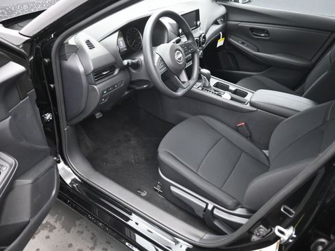 New 2025 Nissan Sentra S image 12