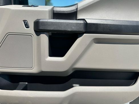 Used 2017 Ford F150 XL w/ XL Power Equipment Group AWD/4WD image 18