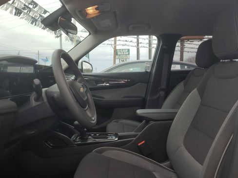 Used 2025 Chevrolet TrailBlazer LT image 8