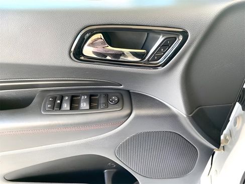 Used 2024 Dodge Durango GT image 12