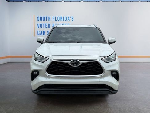 Used 2020 Toyota Highlander XLE FWD image 9