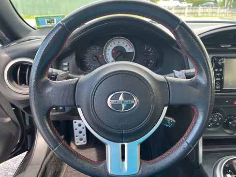 Used 2016 Scion FR-S RWD image 15