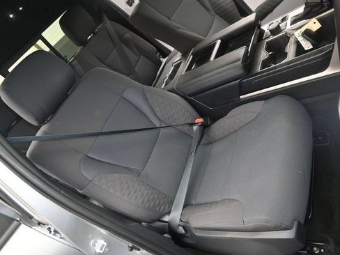 Used 2025 Toyota Tundra SR5 AWD/4WD image 15