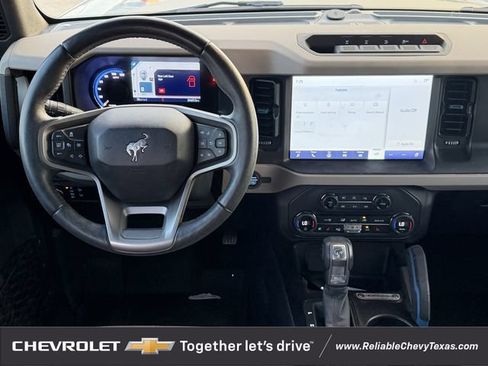 Used 2023 Ford Bronco Wildtrak AWD/4WD image 13