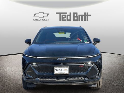 New 2026 Chevrolet Equinox EV RS w/ LPO, Illumination Package FWD image 2