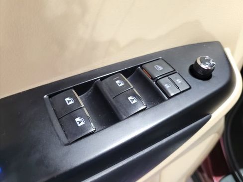 Used 2018 Toyota Highlander Limited Platinum image 44