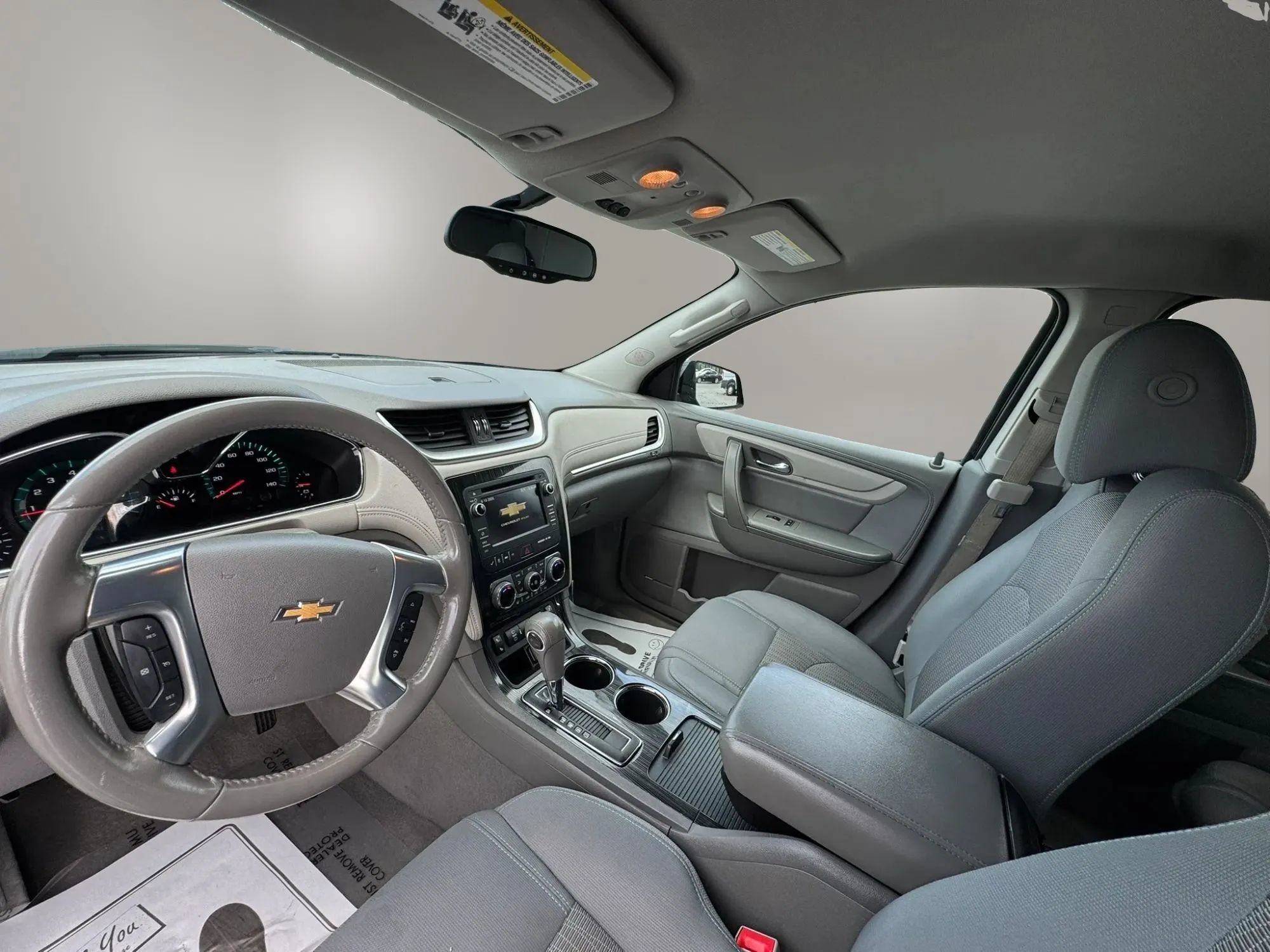 Used 2017 Chevrolet Traverse LT FWD image 11
