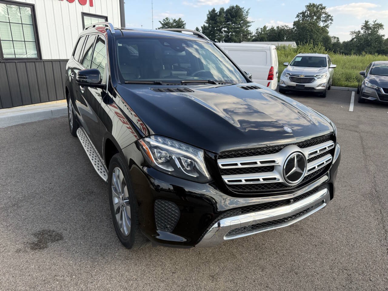 Used 2017 Mercedes-Benz GLS 450 4MATIC w/ Premium Package image 4
