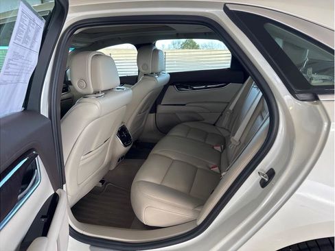 Used 2013 Cadillac XTS Premium image 11