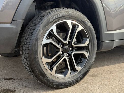 Used 2022 Jeep Compass Limited w/ Sun and Sound Group image 25