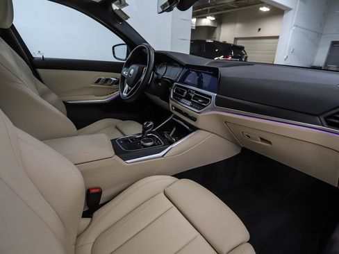 Used 2021 BMW 330i xDrive Sedan w/ Convenience Package image 30