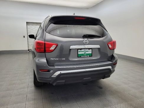 Used 2020 Nissan Pathfinder S image 6