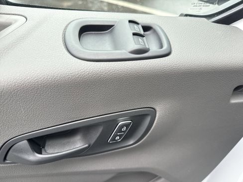 Used 2025 Ford Transit 250 148 Medium Roof Extended AWD w/ Load Area Protection Package image 15