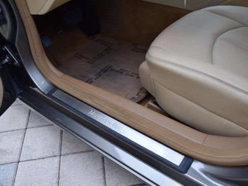 Used 2008 Mercedes-Benz E 350 4MATIC Sedan image 41