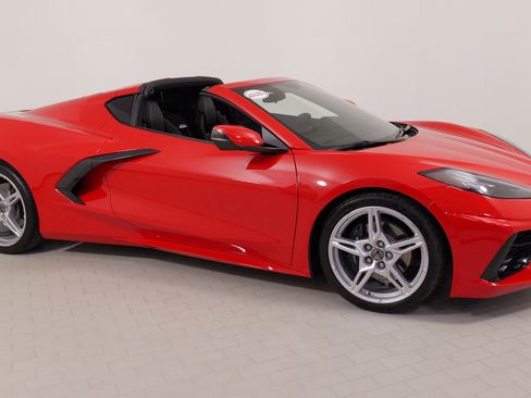 Used 2022 Chevrolet Corvette Stingray Coupe w/ 1LT image 7