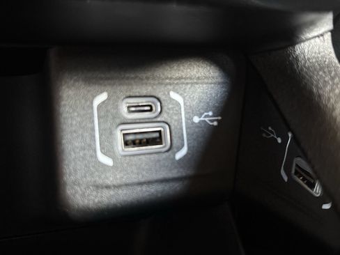 New 2026 Jeep Compass Limited AWD/4WD image 17