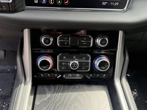 Used 2021 GMC Yukon Denali AWD/4WD image 24