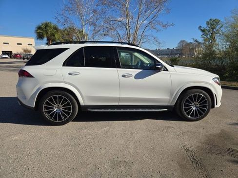 Used 2023 Mercedes-Benz GLE 450 4MATIC w/ AMG Line Exterior image 6