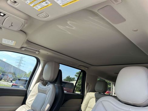 Used 2024 Lincoln Navigator Reserve AWD/4WD image 23