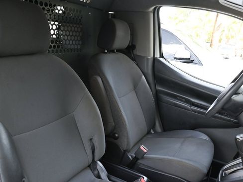 Used 2017 Nissan NV200 S image 18