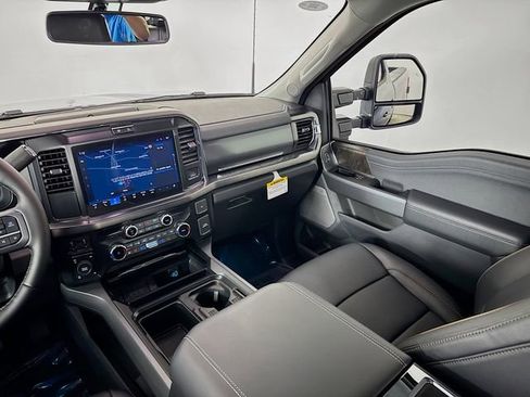 New 2026 Ford F250 Lariat w/ Black Appearance Package image 24