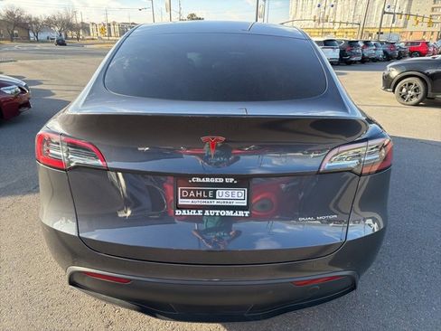 Used 2021 Tesla Model Y Long Range image 7