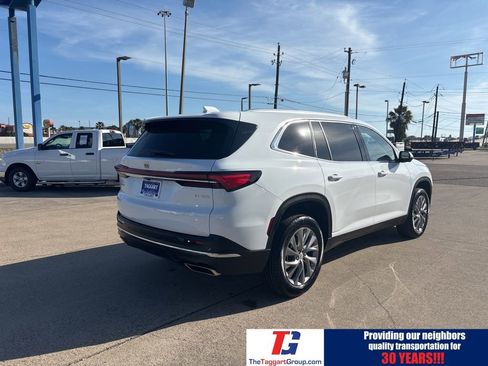 Used 2025 Buick Enclave Preferred image 8