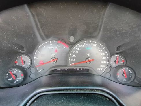 Used 2002 Chevrolet Corvette Convertible w/ Preferred Equipment Group2 RWD image 39