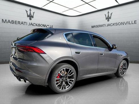 New 2025 Maserati Grecale GT image 10