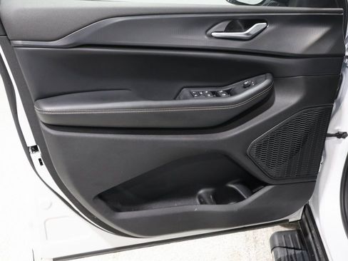 Certified 2023 Jeep Grand Cherokee Altitude image 15