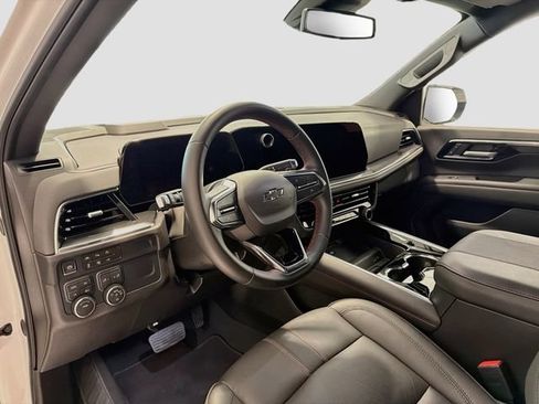 Used 2026 Chevrolet Tahoe RST AWD/4WD image 9