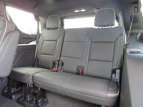 New 2025 Chevrolet Tahoe Premier image 17