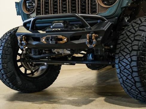 Used 2025 Jeep Gladiator Rubicon w/ Safety Group image 23