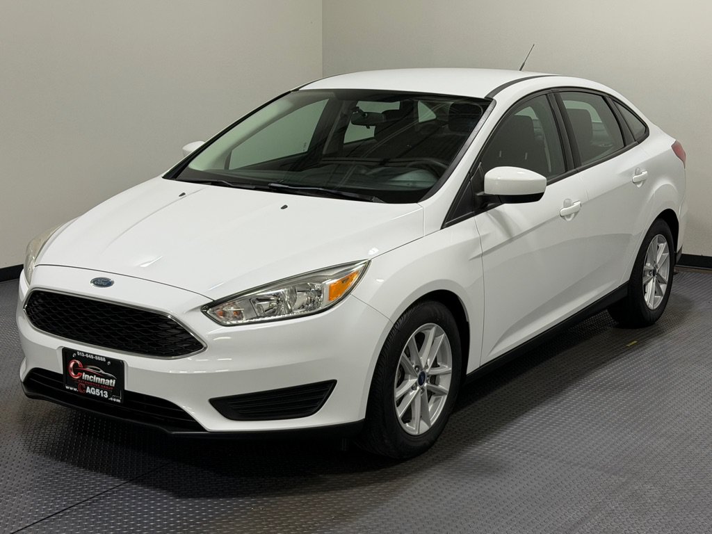 Used 2018 Ford Focus SE FWD image 1