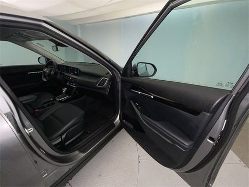 Used 2024 Kia Seltos EX image 25