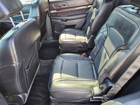 Used 2017 Ford Explorer Platinum AWD/4WD image 14