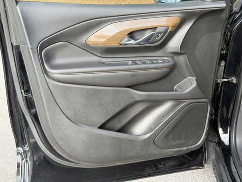 Used 2018 GMC Terrain SLE image 14