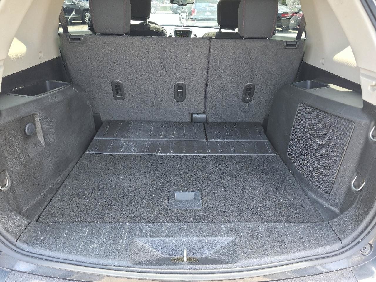 Used 2017 GMC Terrain SLE w/ Technology Package FWD image 16