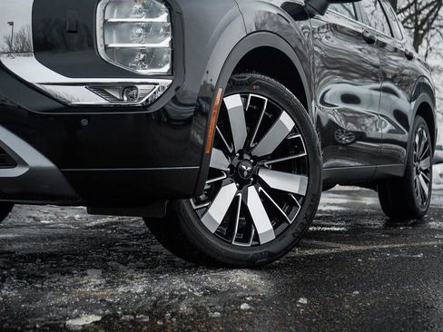 New 2026 Mitsubishi Outlander SE AWD/4WD image 6