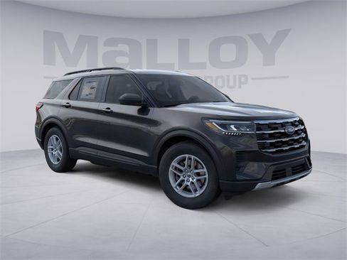 Used 2026 Ford Explorer Active image 2