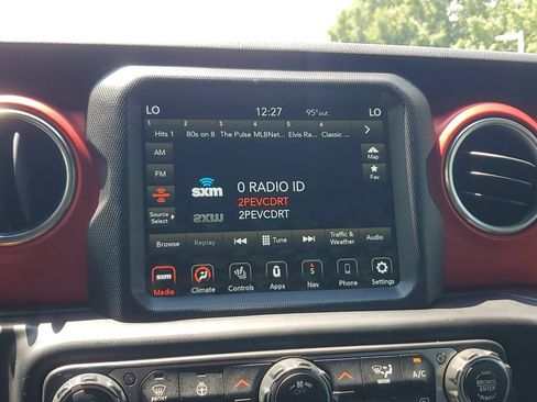 Used 2020 Jeep Wrangler Unlimited Rubicon AWD/4WD image 21