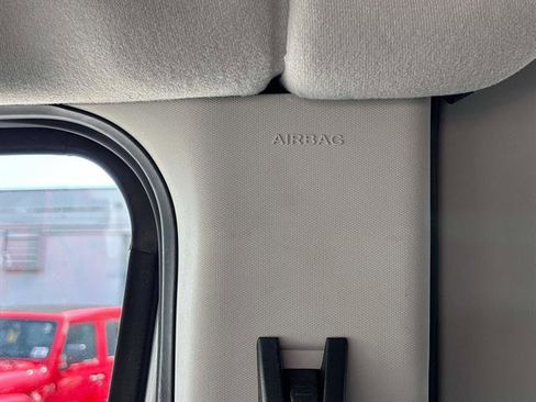 Used 2023 Ford Transit 350 XL image 25