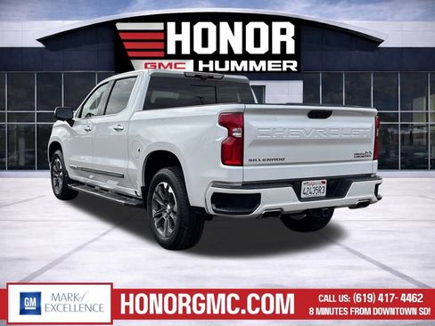 Used 2023 Chevrolet Silverado 1500 High Country w/ Technology Package image 5