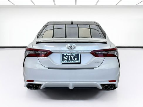 Used 2023 Toyota Camry XSE FWD image 5