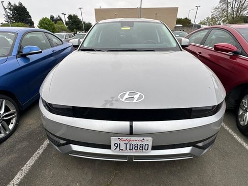 Used 2024 Hyundai Ioniq 5 SEL image 3