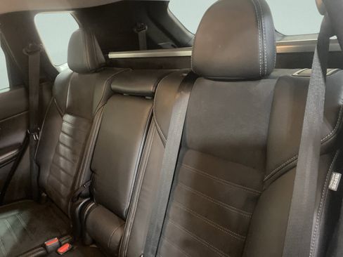 Used 2023 Mitsubishi Outlander SE image 11