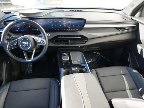 Used 2025 Buick Enclave Preferred image 26